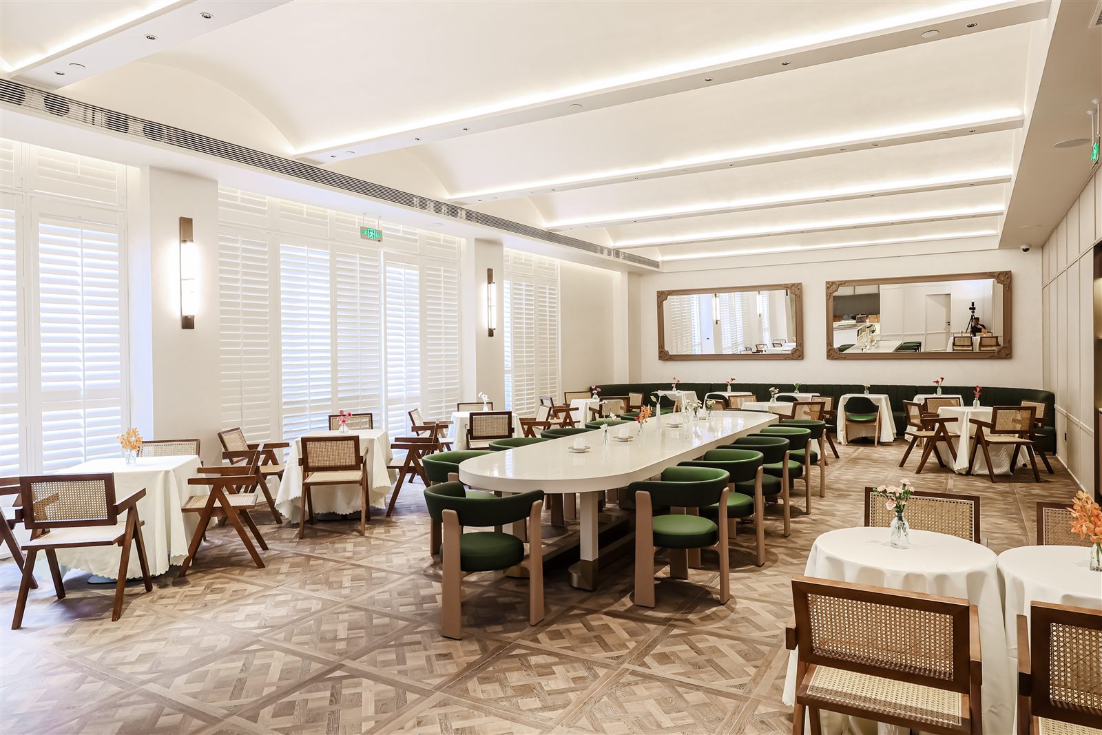 H+ Restaurant